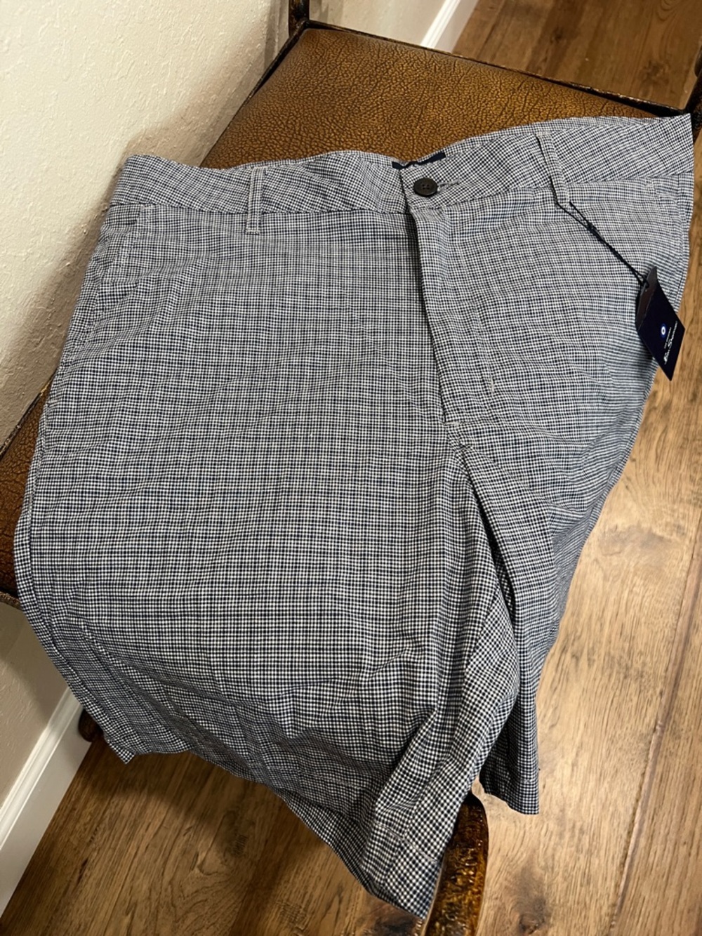 Brand New Ben Sherman flat front Stretch Blue & White Classic Plaid Shorts!
